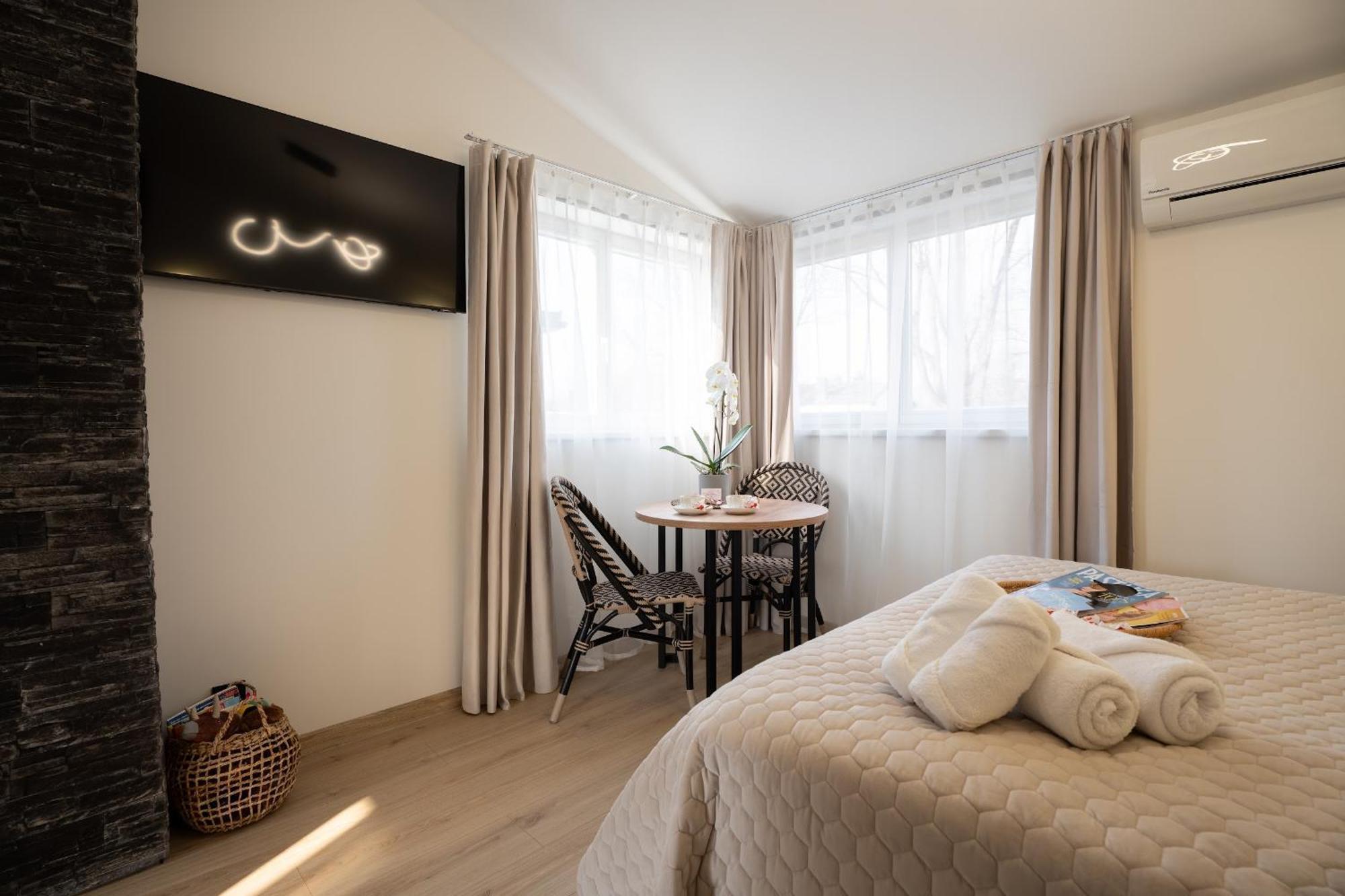 Green Garden & Private Parking Apartments With Playground Riga Dış mekan fotoğraf